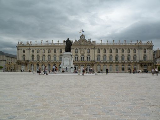  Statue de Stanislas et Hôtel de Ville
